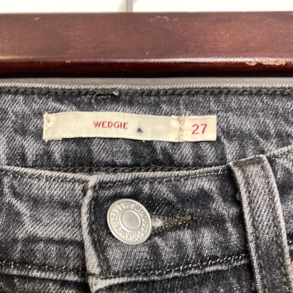 Levi's Jeans Womens 27 x 28 Gray Wedgie Fit High Rise Taper Leg - Picture 10 of 14